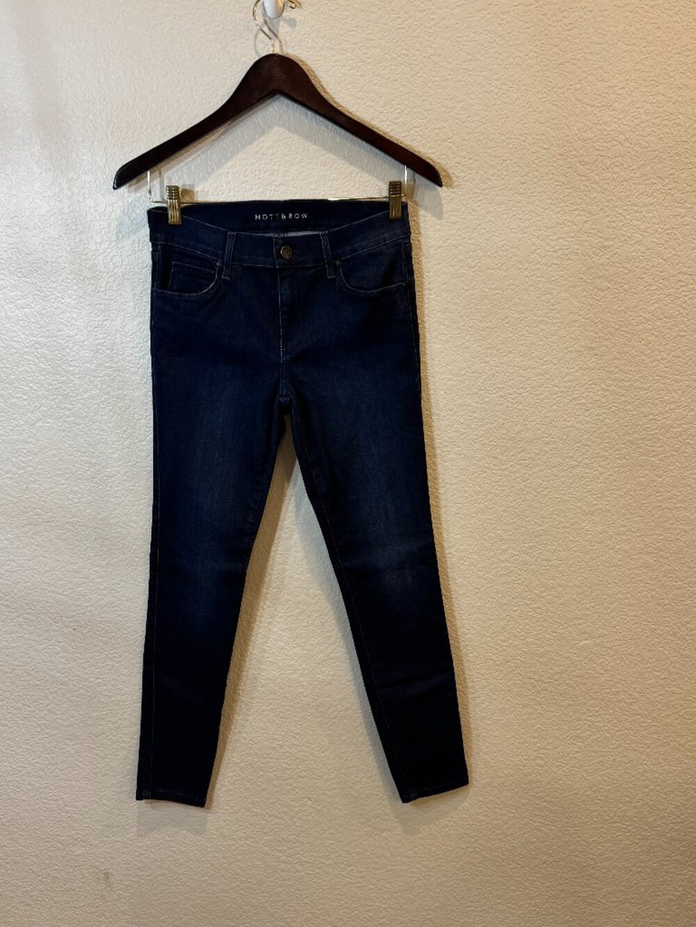 Mott & Bow "Jane" High-Rise Skinny Jeans in a dark blue rinse wash